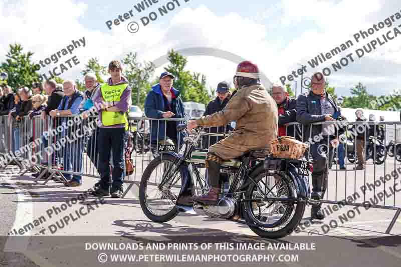 Vintage motorcycle club;eventdigitalimages;no limits trackdays;peter wileman photography;vintage motocycles;vmcc banbury run photographs